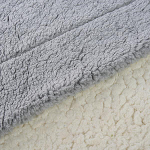 Kingtale Couverture <span class=keywords><strong>pour</strong></span> <span class=keywords><strong>chien</strong></span> <span class=keywords><strong>pour</strong></span> lit Couverture <span class=keywords><strong>pour</strong></span> animaux de compagnie Grands chiens Couverture polaire <span class=keywords><strong>pour</strong></span> meubles Protecteur de canapé Caisse de voiture <span class=keywords><strong>Chenil</strong></span> - Product Image 4