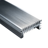 Dissipateur thermique en aluminium sur mesure, radiateur usiné CNC, ailette de refroidissement de précision, dissipateur thermique électronique OEM, composant thermique personnalisé