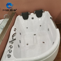 Baignoire d'angle de luxe à hydromassage avec jets, nouvelle collection, très demandée