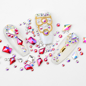 1 Scatola Mista di Strass Lussuosi e Brillanti per Nail Art, Pietre di Cristallo Fai da Te, Strass in Vetro per Decorazioni Unghie, Charms 3D per Nail Art - Product Image 5