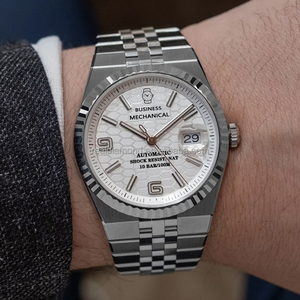 Reloj de Buceo Mecánico Automático de Lujo para Hombre 2025, Acero Inoxidable 904L, Esfera con Indicadores Luminosos, Calendario - Product Image 1