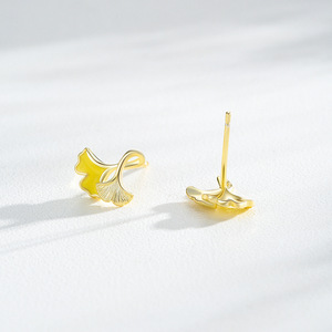 Boucles d'oreilles clous en argent sterling S925 personnalisables, version cuivre, feuille de Ginkgo porte-bonheur émaillée, or 14 carats, exclusives pour femmes - Product Image 4