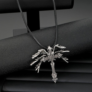 Collier pendentif croix d'ange à six ailes en argent vintage, bijoux tendance punk hip hop, cadeau pour hommes et femmes - Product Image 1