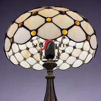 Lampe de table/bureau LED 12 pouces, abat-jour en vitrail coloré de style européen vintage, soudé, motif artistique religieux