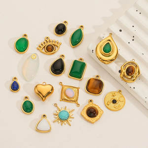 Colgantes y dijes de piedras preciosas naturales de acero inoxidable 316L chapados en oro PVD de 14K y 18K, personalizados y hechos a mano, para la fabricación de joyería. - Product Image 3