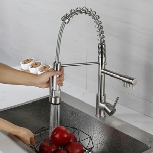 Grifo de fregadero de cocina de un solo mango de latón cromado moderno Grifo mezclador de agua extraíble de rotación 360 con caño doble Estilo clásico - Product Image 4