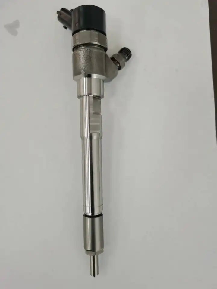 common rail injector 0445110270 0445110269 96440397 for Chevrolet  Z 20 DM / Z 20 DMH diesel fuel injector nozzle  0445110270