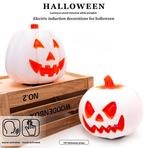 Lanterne Citrouille Lumineuse à Induction Sonore en PVC Coloré pour Halloween, Idéale pour Fêtes, Bars, Centres Commerciaux et Décoration Intérieure - Product Image 3