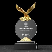 Trophée personnalisé en cristal avec base, design globe aigle doré, base noire, pour souvenirs, médailles et plaques en cristal – Vente en gros
