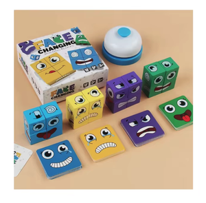 Jeu de société familial en bois avec cubes à visages interchangeables, blocs de construction et cloche pour les 4-12 ans, personnalisable - Product Image 1