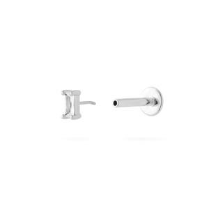Boucles d'oreilles clous en argent sterling S925 avec diamant simple rangée, 18G, dos plat, pour piercing de cartilage, 8mm - Product Image 2