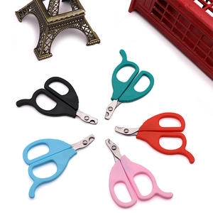 Fabrication <span class=keywords><strong>pas</strong></span> <span class=keywords><strong>cher</strong></span> prix chien chat coupe-ongles petits <span class=keywords><strong>animaux</strong></span> ciseaux outil de nettoyage de beauté trou rond coupe-ongles pour <span class=keywords><strong>animaux</strong></span> de compagnie - Product Image 6