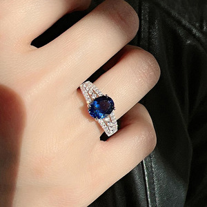 Anello da donna a forma ovale, colore blu, design geometrico a strati - Product Image 3