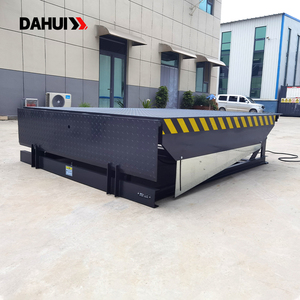 Niveleur de quai <span class=keywords><strong>fixe</strong></span> de type basculant à <span class=keywords><strong>prix</strong></span> d'usine, certifié CE, niveleur de quai hydraulique pour <span class=keywords><strong>baie</strong></span> de chargement d'entrepôt - Product Image 1