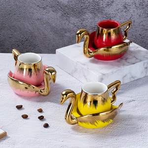 Ensemble de tasses à thé et soucoupes en porcelaine de luxe 90cc en gros, bord doré, forme de cygne, vaisselle en céramique pour fête, ensemble de tasses à café de 6 pièces - Product Image 6