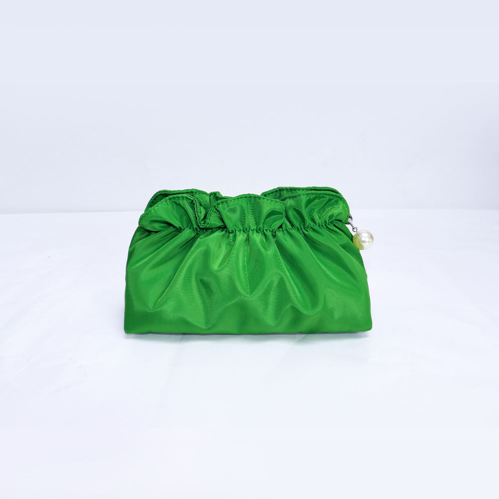 สีเขียว