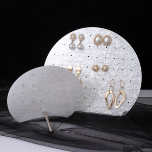 Espositore per Orecchini Rotondo in Acrilico Stile Nordico Creativo Porta Gioielli per Negozio e Accessori Fotografici - Product Image 5