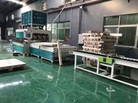 Machine automatique de fabrication de panneaux de bois, RF, haute fréquence, pour la plastification des bois