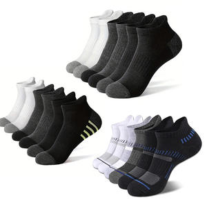Chaussettes Crew en coton pour hommes Chaussettes de sport à tube court pour les jeunes, respirantes, évacuant la transpiration, simples, noires et blanches, pour le printemps et l'été - Product Image 2