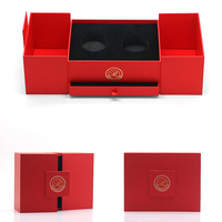 Boîte cadeau de luxe personnalisée en carton rigide rouge multicouche avec insert en velours pour caviar et cosmétiques