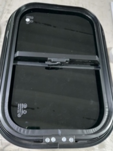 Meilleure vente <span class=keywords><strong>fenêtre</strong></span> coulissante en aluminium trempé <span class=keywords><strong>pour</strong></span> camping-car <span class=keywords><strong>caravane</strong></span> avec écran et rideau - Product Image 5