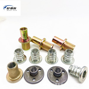 Écrous à rivets Good Luck M6x13 en acier zingué pour meubles et construction - Product Image 1