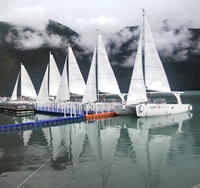 Catamaran à voile de luxe en fibre de verre 10m*4.9m avec moteur 1*90HP pour divertissement en haute mer, pêche, tourisme et excursions
