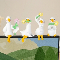 Dekorasi Dashboard Mobil Style J Playful Healing Goose, Figurine Kartun Plastik, Pemasangan Satu Sentuhan Menggunakan Pita 3M