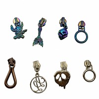 Étiquettes de sac en métal écologiques et tendance avec logo personnalisé, accessoires de sac à main, quincaillerie de bagage, plaques nominatives personnalisées à motif lettres