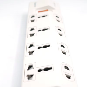 Regleta de alimentación de 4 tomas con enchufe UK/EU, 13A, 3000W, de ABS y cobre, para mesa, con protección contra sobrecarga, para uso comercial. - Product Image 3