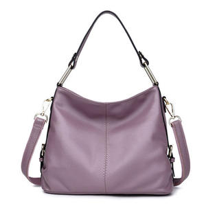 Bolso de piel de vaca suave con asa para el hombro, un bolso cruzado retro y sencillo de gran capacidad para mujer - Product Image 2