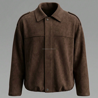 Veste en daim marron sur mesure pour homme, style bomber, col rabattu, fermeture éclair cachée, bretelles aux épaules, style vintage minimaliste, OEM ODM