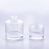 Flacon d'arôme rond vide de haute qualité 50 ml avec couvercle en bois, flacon de parfum pour voiture, désodorisant pour voiture, flacon de parfum pour voiture vide