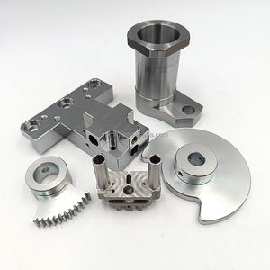 Composants métalliques sur mesure en acier inoxydable usinés par CNC pour l'assemblage mécanique - Product Image 6