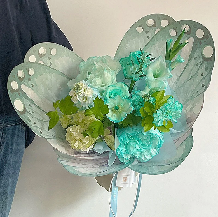 Aodaer 523 Pcs Flower Bouquet Wrapping Paper Waterproof Floral Wrap Florist Supplies With Crystal Corsage Pins And Satin Ribbons 3D