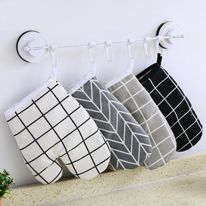 Oven Mitts High Temperature Resistant Heat Proof Thickened Kitchen Oven Microwave Use - Product Image 1