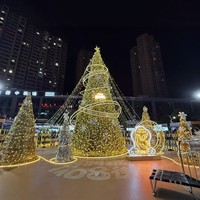 Grand arbre de Noël extérieur, neuf, artificiel, avec lumières LED, taille personnalisable, fabriqué en PVC et en fer, arbre de Noël géant