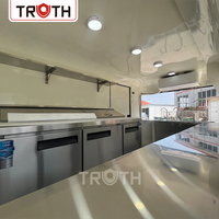 Camion de restauration mobile en acier inoxydable Truth avec rôtissoire à poulet, 18 pieds, entièrement équipé avec congélateur