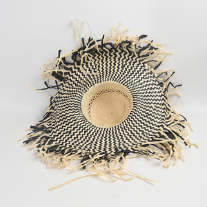 Chapeau de soleil de plage tendance pour femmes, nouvelle arrivée 2024, style décontracté, bord brut, large bord, deux tons, tissé en papier, chapeau souple - Product Image 4