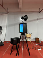 Photomaton à impression instantanée YPT avec écran tactile 18,5 pouces, cadre en bois et verre trempé, Wi-Fi, NFC, compatible télécommande DSLR