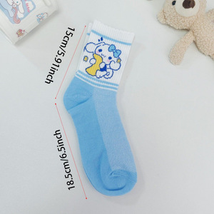 Calcetines de malla con diseño de perro de dibujos animados, transpirables, que absorben el sudor, hasta la pantorrilla, para mujer, jóvenes de 18 a 40 años - Product Image 1