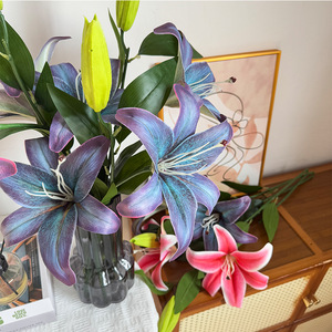 Bouquet de lys artificiels en soie, haute simulation, branche unique, pour décoration intérieure et accessoires de mariage - Product Image 3