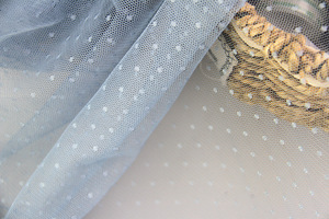 Tela de malla dobby hexagonal con puntos pequeños, 100% poliéster, sin elasticidad, para decoración de faldas, vestidos y tul. - Product Image 4