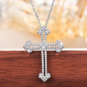 Collana con Ciondolo a Forma di Nuvola Ruyi per Donne, Gioiello Elegante e Scintillante alla Moda - Product Image 1