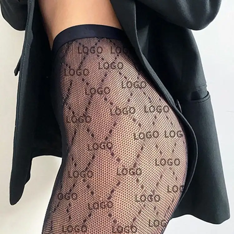 Bas de luxe en résille personnalisés avec logo de marque collants en maille imprimés en lettres pour femmes