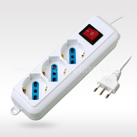 Prise multiple de haute qualité de type italien à 3 trous. Prises Schuko 10/16A, 250 V ~ Max : 2500W