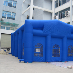 เต็นท์แคมป์ปิ้งเป่าลมสีฟ้าสำหรับงานปาร์ตี้และงานแต่งงาน - Product Image 1