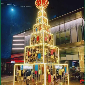 Moderna Lámpara de Torre con Forma de Árbol de Navidad, con Marco de Hierro, Impermeable IP65, para Interiores/Exteriores, para Decoración Comercial Navideña - Product Image 1