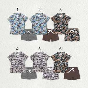Vêtements d'été pour enfants en gros, ensemble de 2 pièces, polo et short à imprimé camouflage - Product Image 1