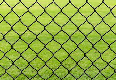 Galvanized Hole Cyclone 60x60 50ft Pvc Coated Chain Link Fencing High 1.8m